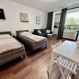  Apartment Messeapartment Woehrder