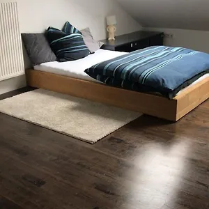 Apartment Erlenstegen - Mit Bad 35 Qm Mit Parkplatz, Nuremberg